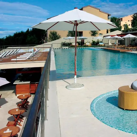 Appartamento Stunning In With Outdoor Swimming Pool, 1 Bedrooms And Swimming Pool