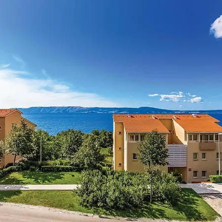 Stunning In With Outdoor Swimming Pool, 1 Bedrooms And Swimming Pool Appartamento
