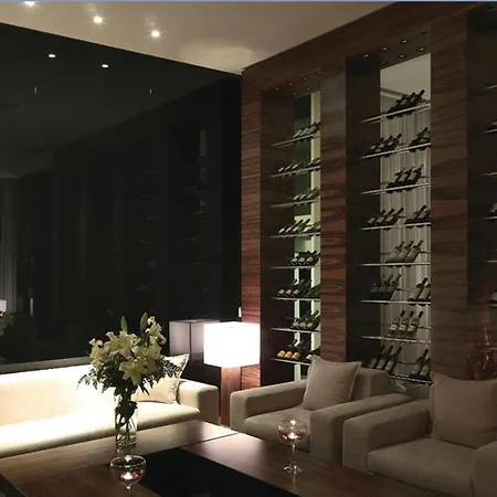 Апартаменты Stunning In With Outdoor Swimming Pool, 1 Bedrooms And Swimming Pool *